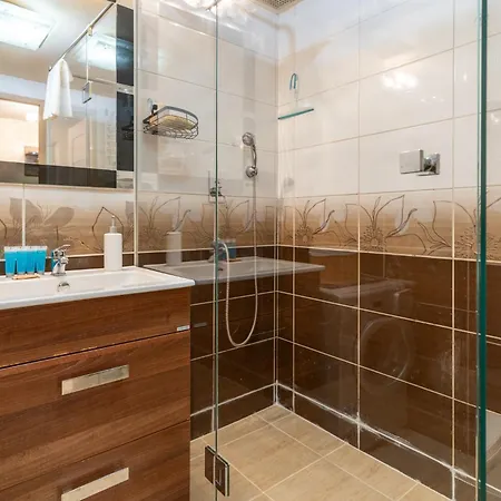 Park Slaski 18th Floor By Bookinghost Apartman *