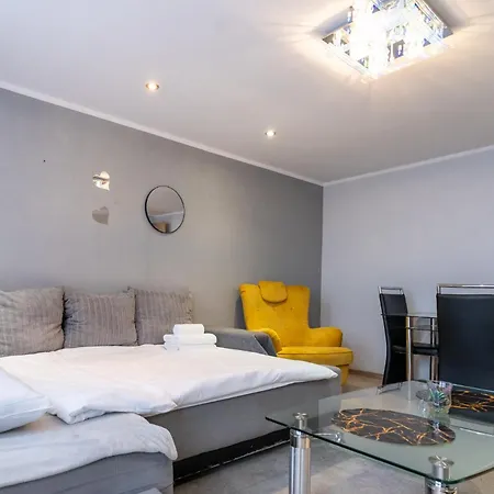 Park Slaski 18th Floor By Bookinghost *